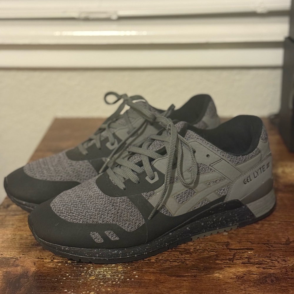 ASICS Gel Lyte V Charcoal Sneakers